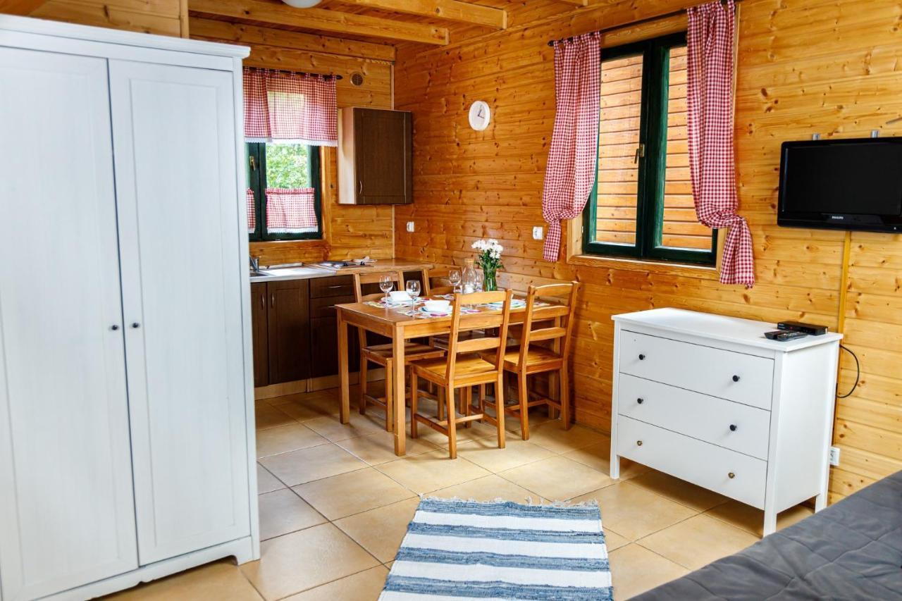 Villa Pinia à Pobierowo Extérieur photo